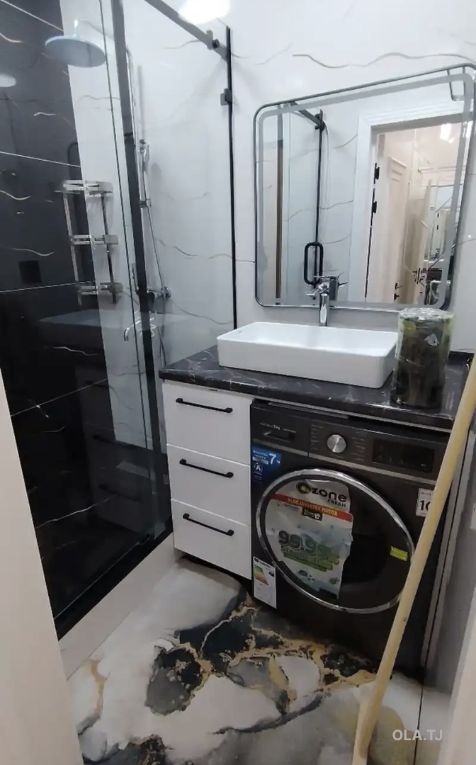 3 комнатная квартира, 8 этаж, 80 м²