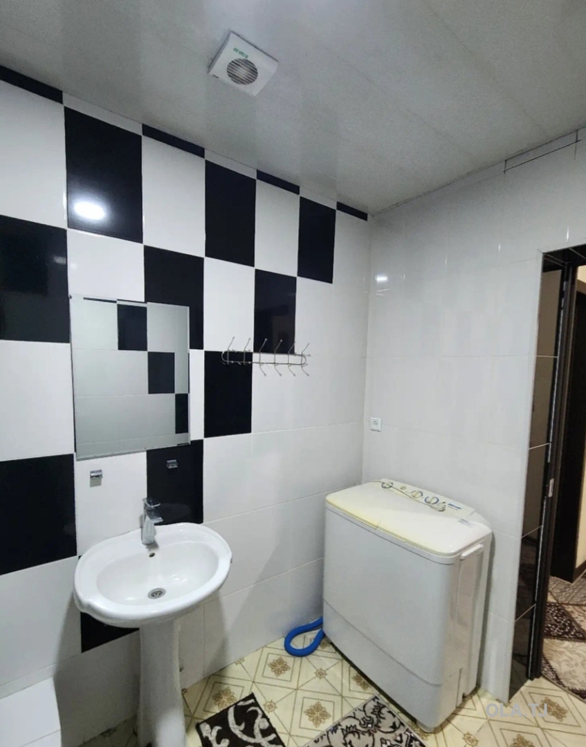 1 комнатная квартира, Цокольный этаж, 50 м²