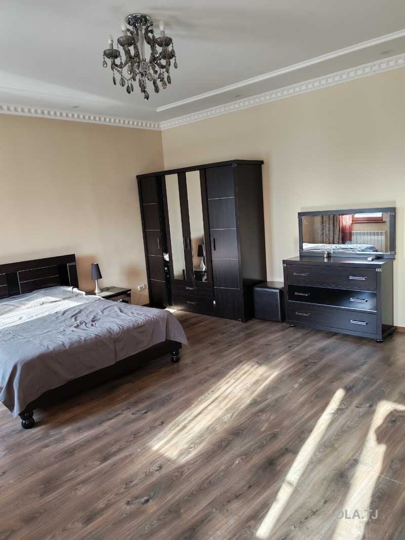 3 комнатная квартира, 9 этаж, 120 м²
