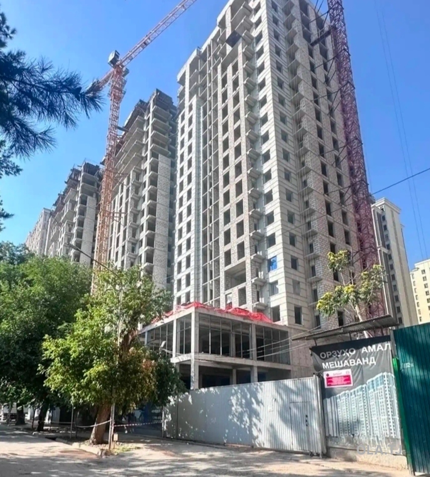 4 комнатная квартира, 8, 141 м²