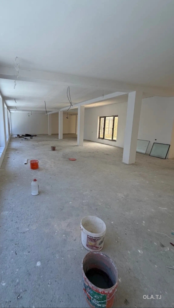 Офис в аренду, В бизнес-центре, 250 м²