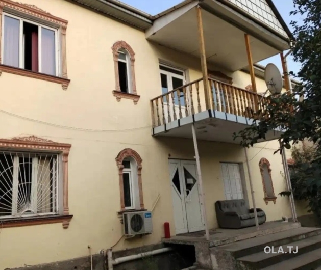 6 комнатная квартира, 2 этаж, 700 м²