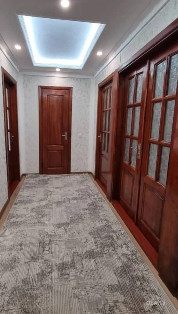 3 комнатная квартира, 3 этаж, 90 м²