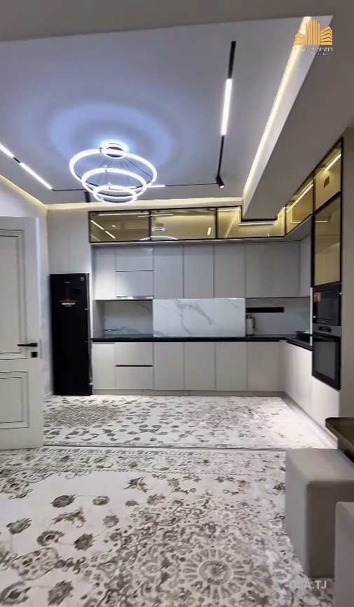 3 комнатная квартира, 15 этаж, 73 м²