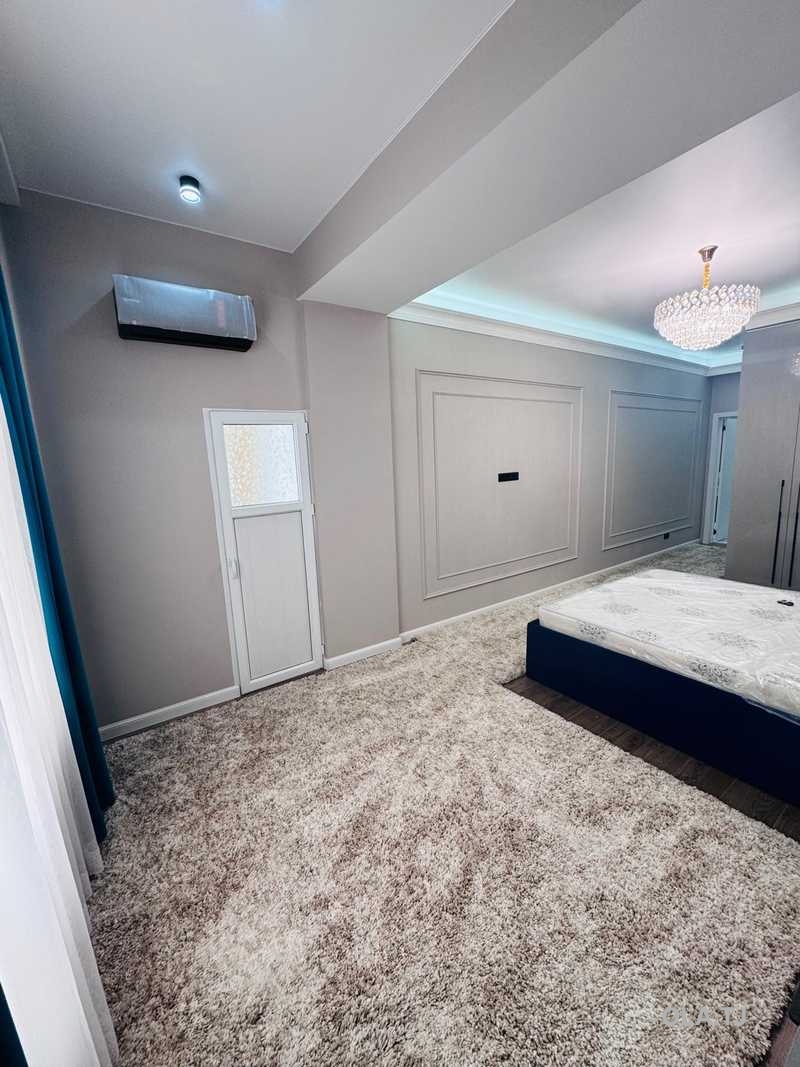 3 комнатная квартира, 8 этаж, 118 м²
