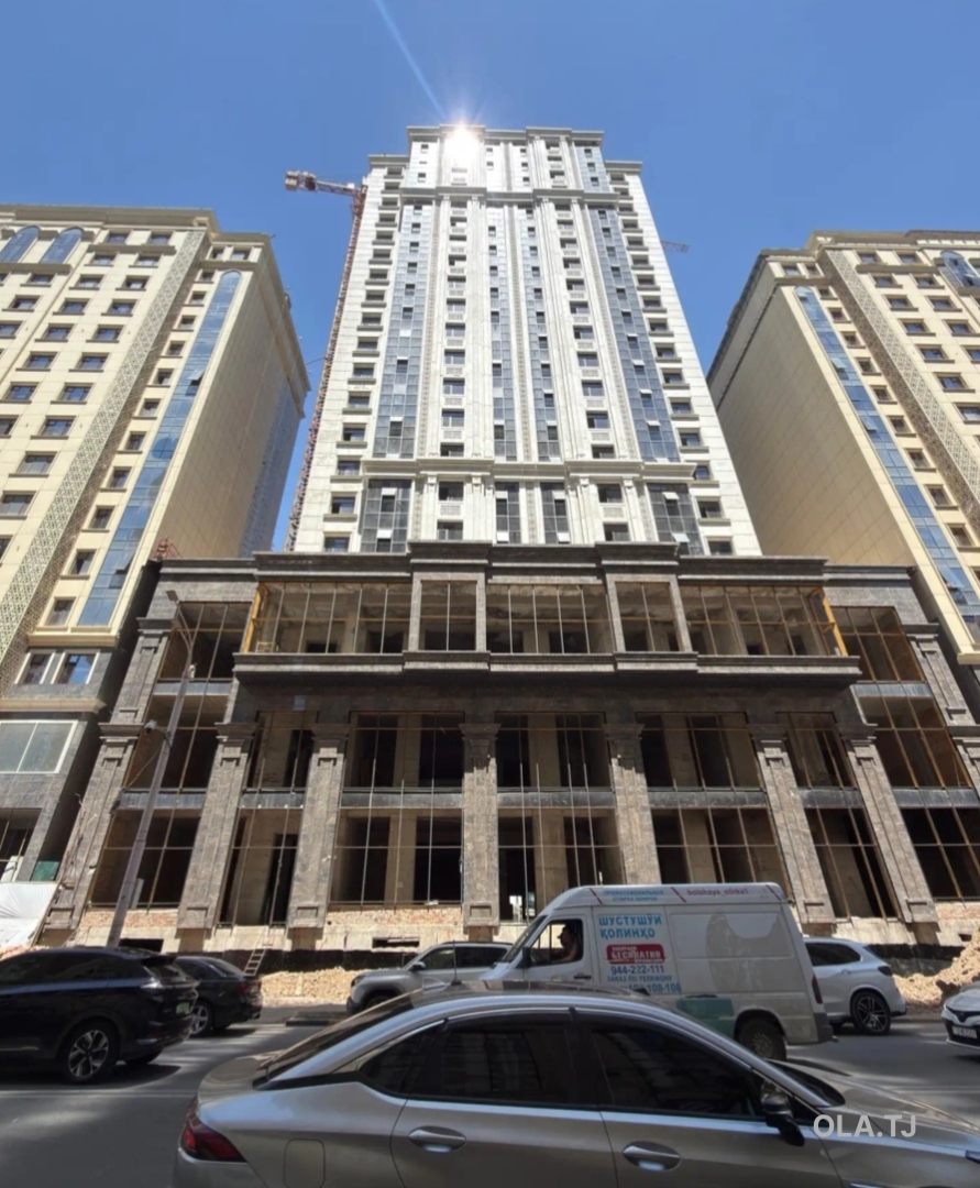 4 комнатная квартира, 19, 160 м²