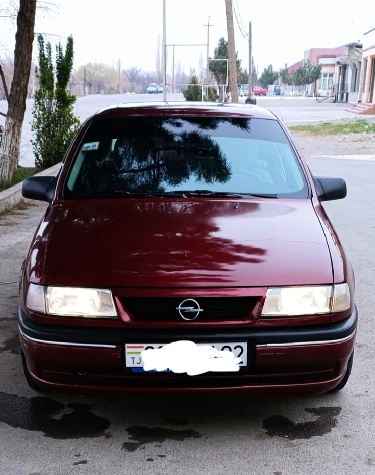 Opel Vectra A,  1995