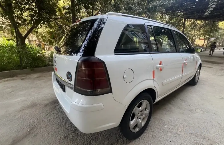 Opel Zafira,  2006
