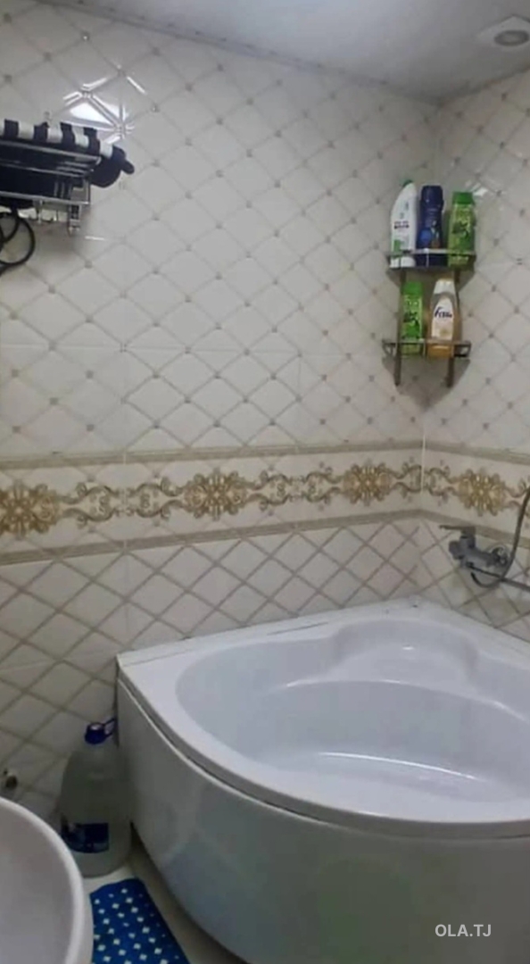 3 комнатная квартира, 1 этаж, 68 м²