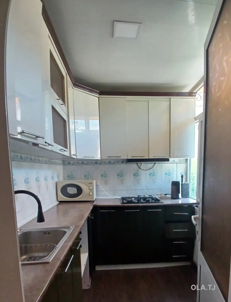 4 комнатная квартира, 3, 46 м²