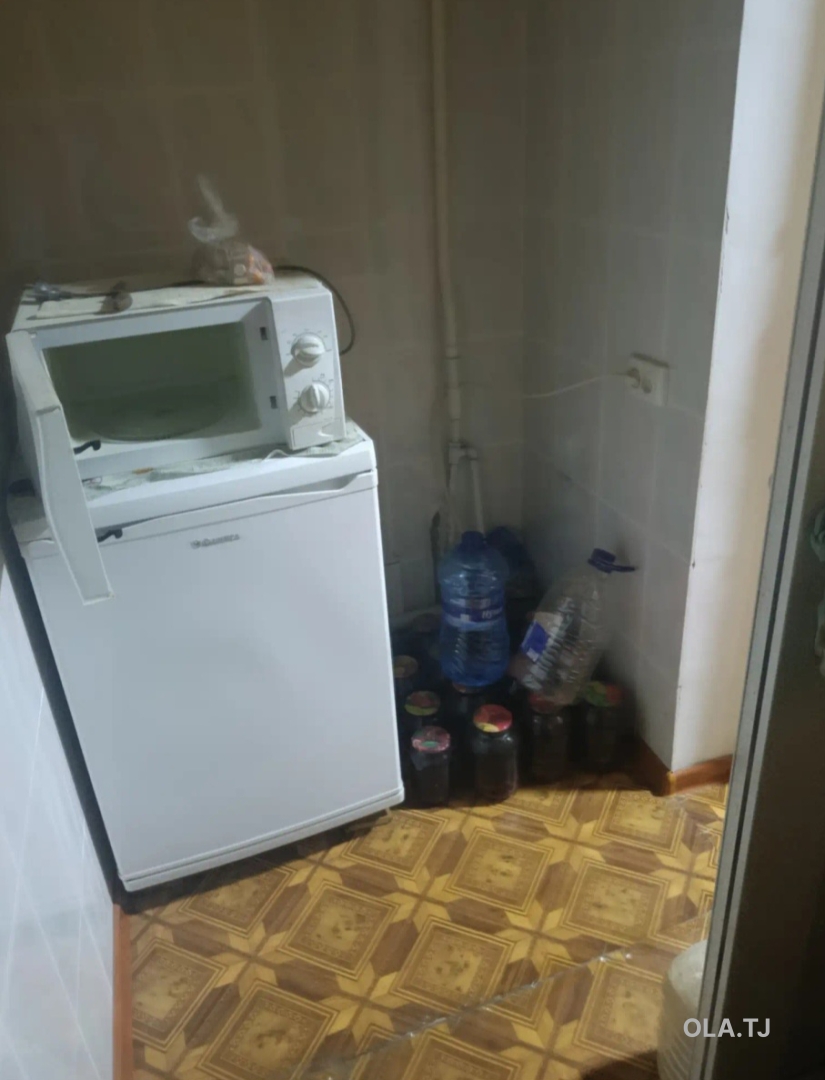 4 комнатная квартира, 2, 100 м²
