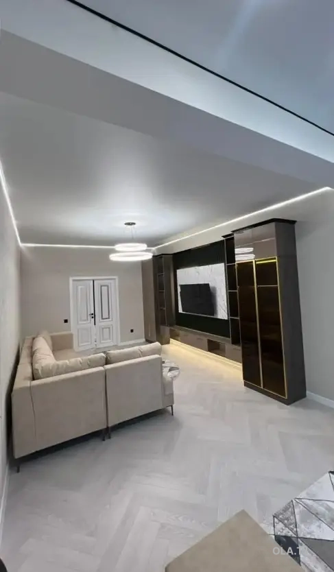 2 комнатная квартира, 13 этаж, 80 м²
