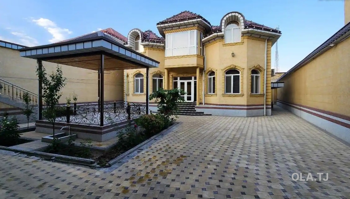Дом (хавли), 7 комнат, 2 эт