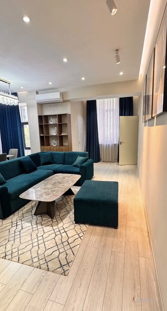 2 комнатная квартира, 5 этаж, 80 м²