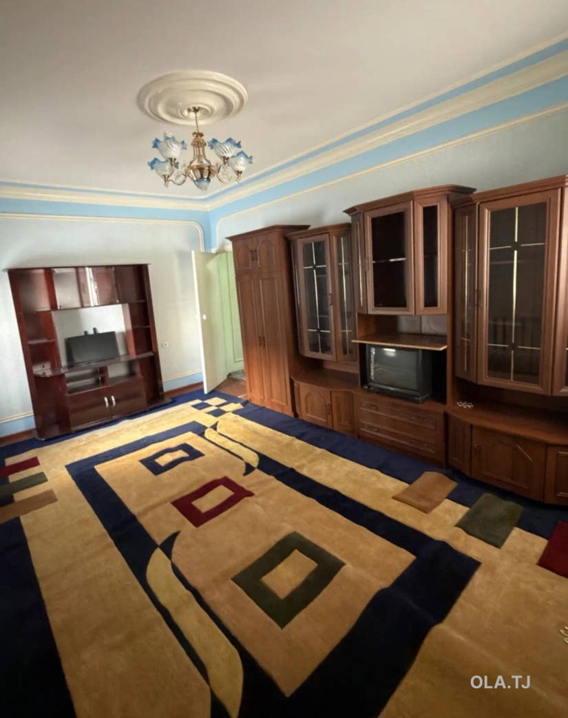 4 комнатная квартира, 1, 140 м²