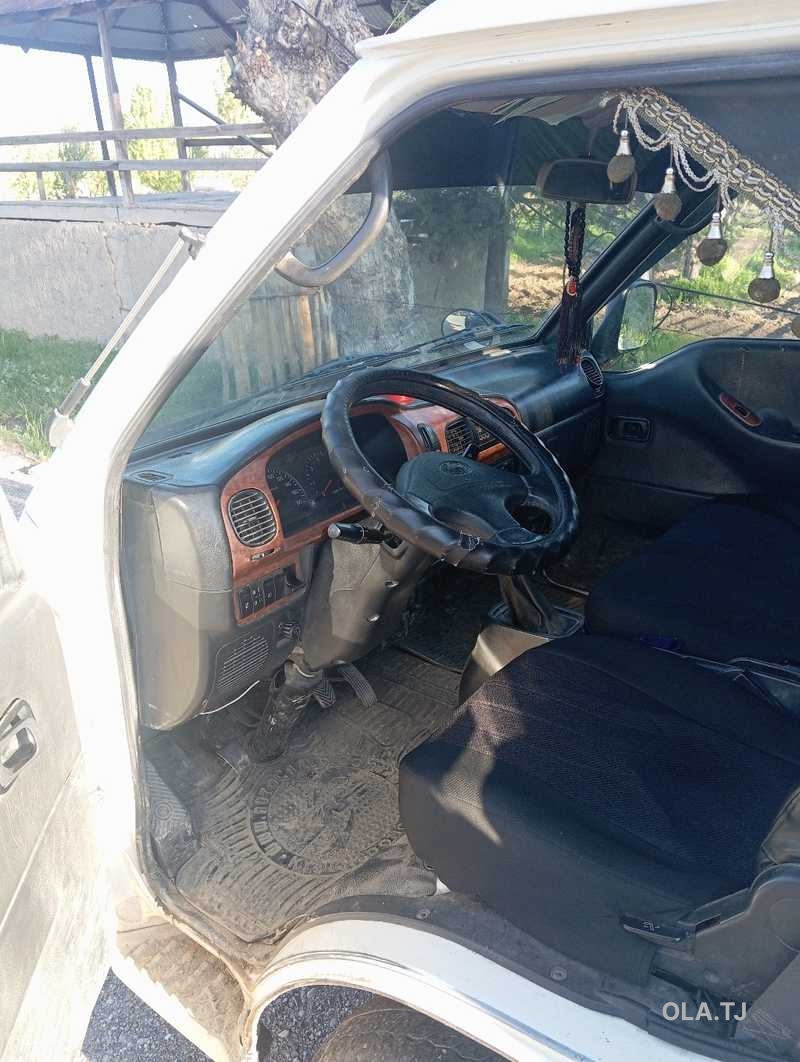 Бортовой автомобиль Hyundai Porter, 2001