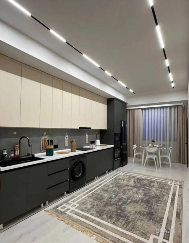 6 комнатная квартира, 10 этаж, 250 м²