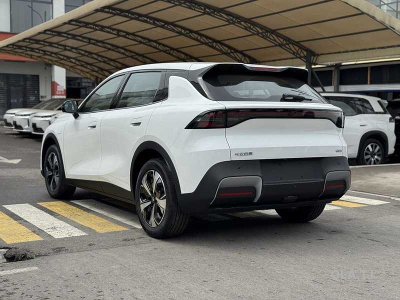 BYD E2,  2026