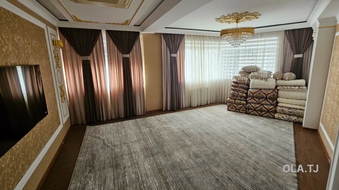 Дом (хавли), 10+ комнат, 3 эт