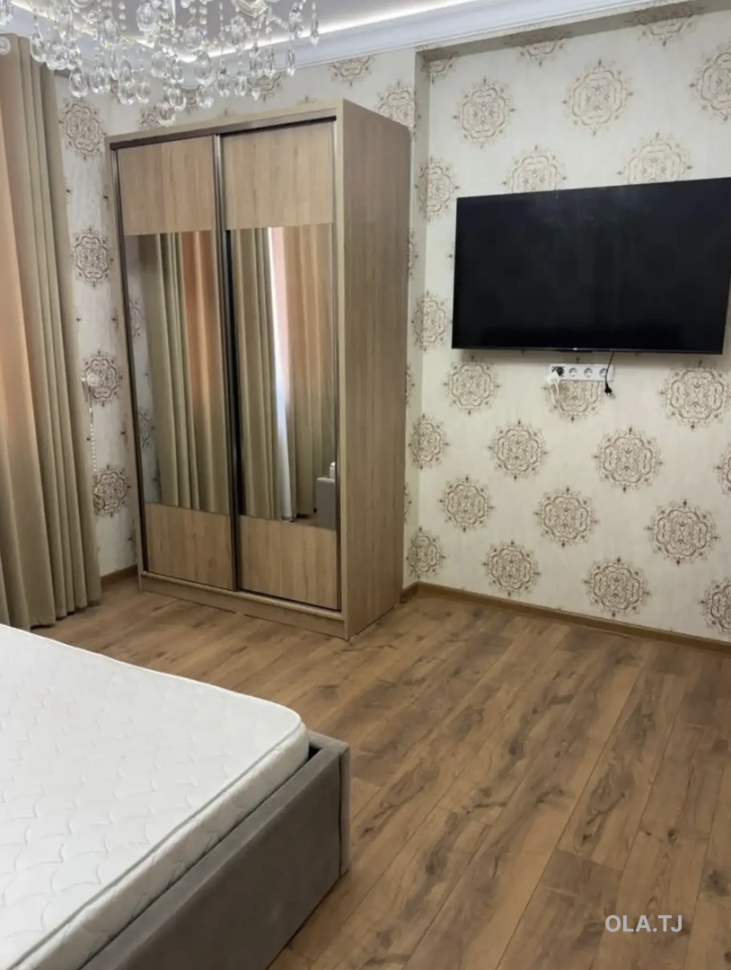 3 комнатная квартира, 4 этаж, 137 м²