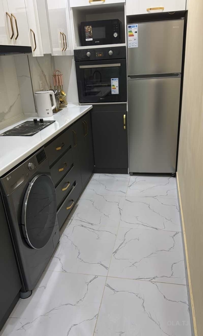 2 комнатная квартира, 13 этаж, 65 м²