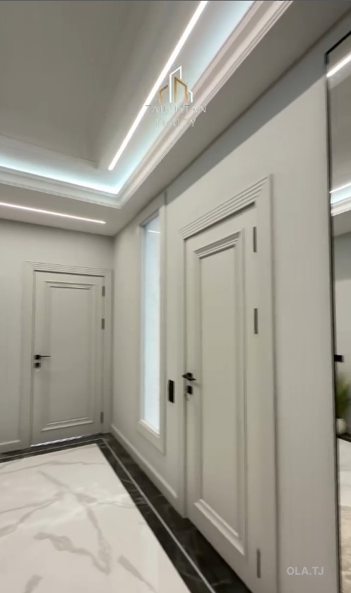3 комнатная квартира, 18 этаж, 81 м²