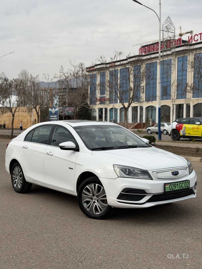 Geely Emgrand,  2020