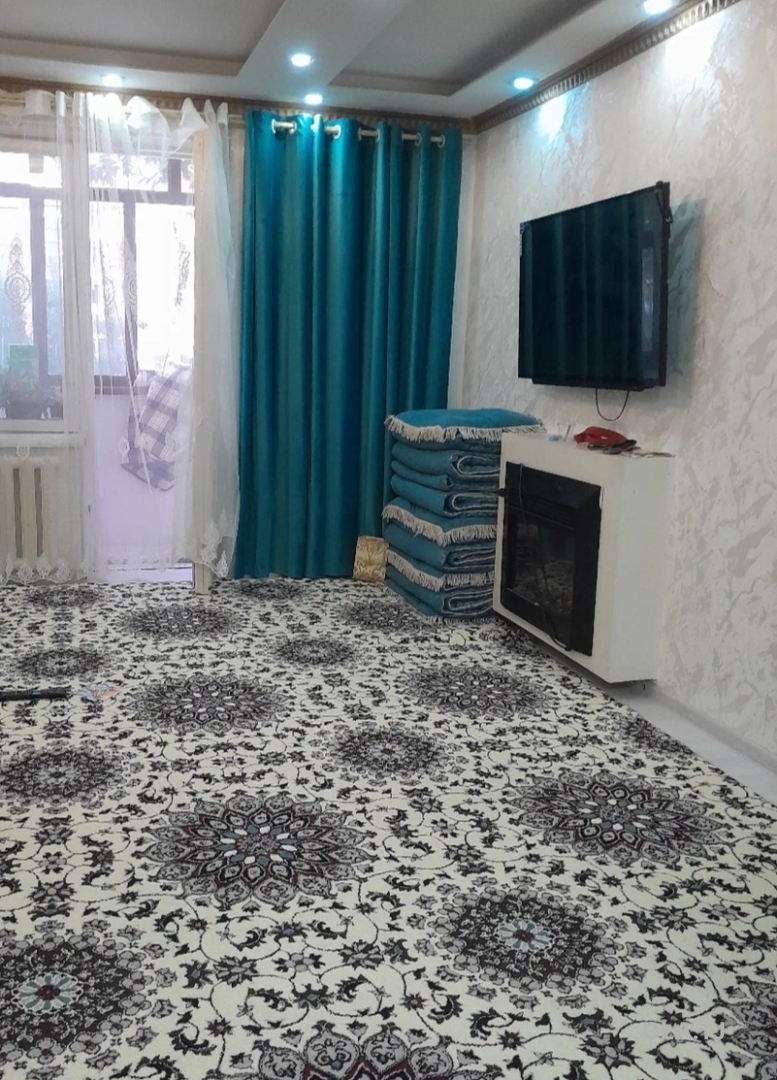 4 комнатная квартира, 3, 90 м²