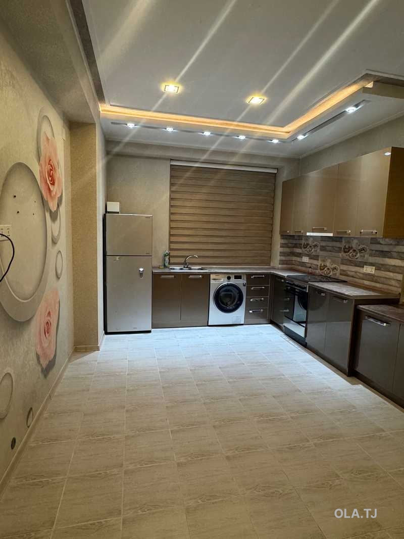 3 комнатная квартира, 6 этаж, 130 м²