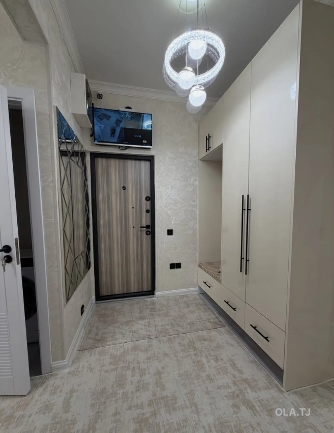 2 комнатная квартира, 4 этаж, 77 м²