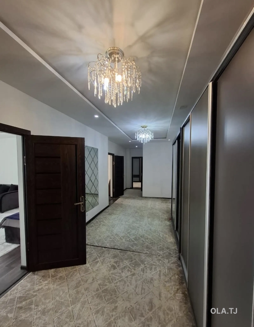 3 комнатная квартира, 11 этаж, 136 м²