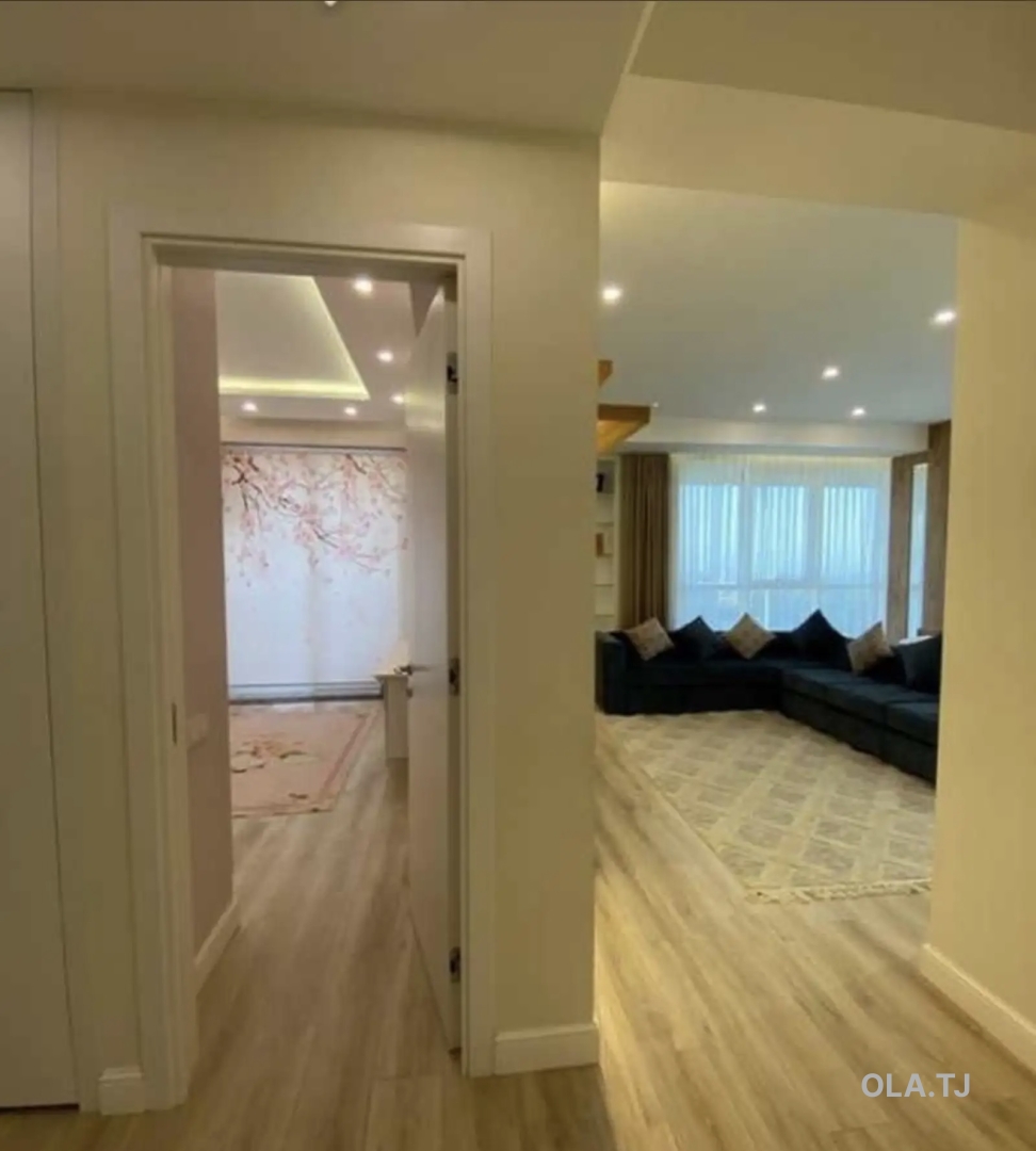 3 комнатная квартира, 14 этаж, 100 м²