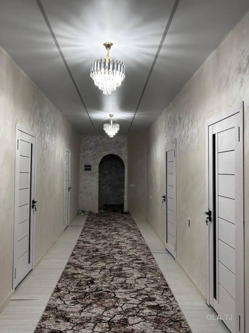 6 комнатная квартира, 2 этаж, 110 м²