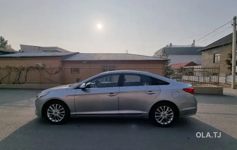 Hyundai Sonata,  2015