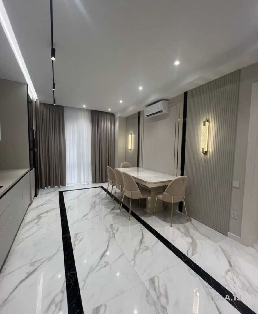 3 комнатная квартира, 4 этаж, 120 м²