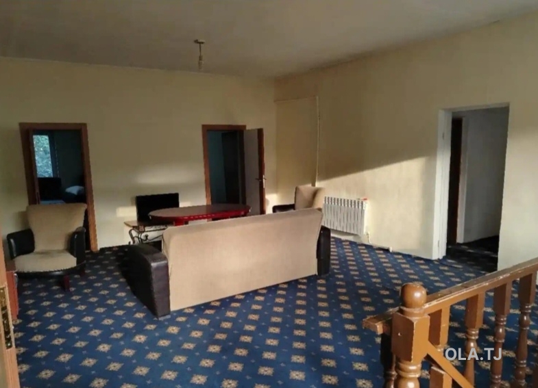 6 комнатная квартира, 2 этаж, 700 м²