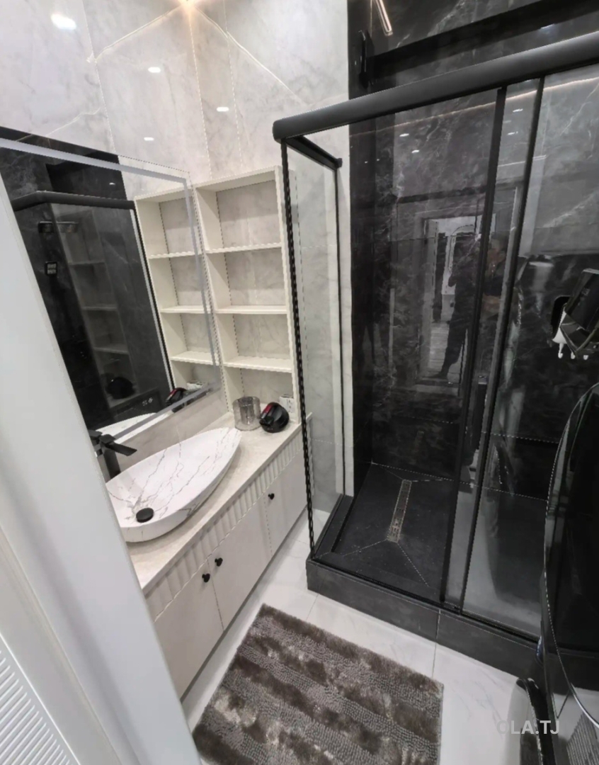 3 комнатная квартира, 3 этаж, 123 м²