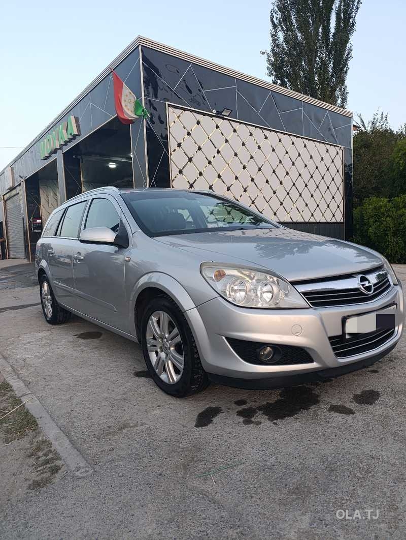 Opel Astra H,  2010