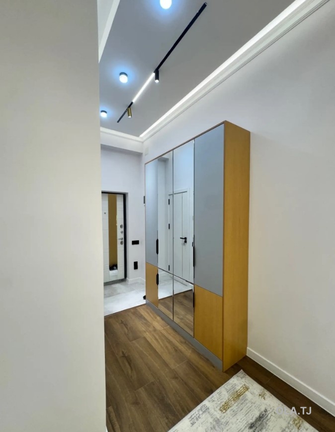 2 комнатная квартира,  этаж, 53 м²