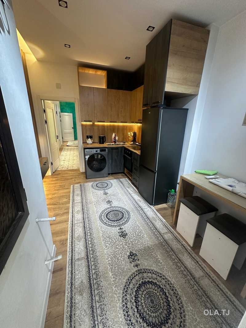 2 комнатная квартира, 10 этаж, 70 м²