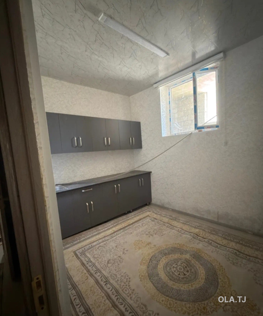 1 комнатная квартира, Цокольный этаж, 40 м²