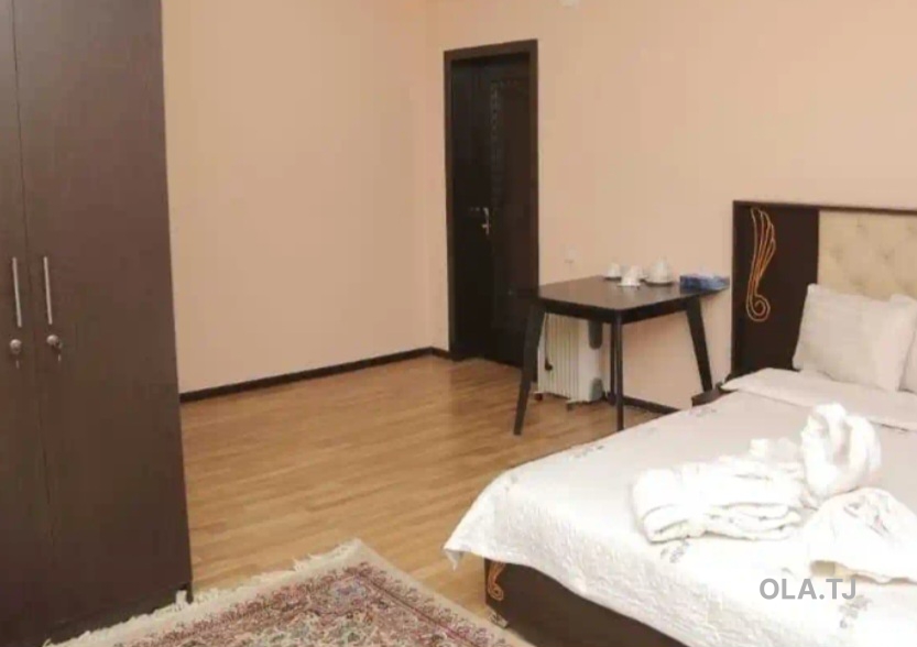6 комнатная квартира, 4 этаж, 18 м²