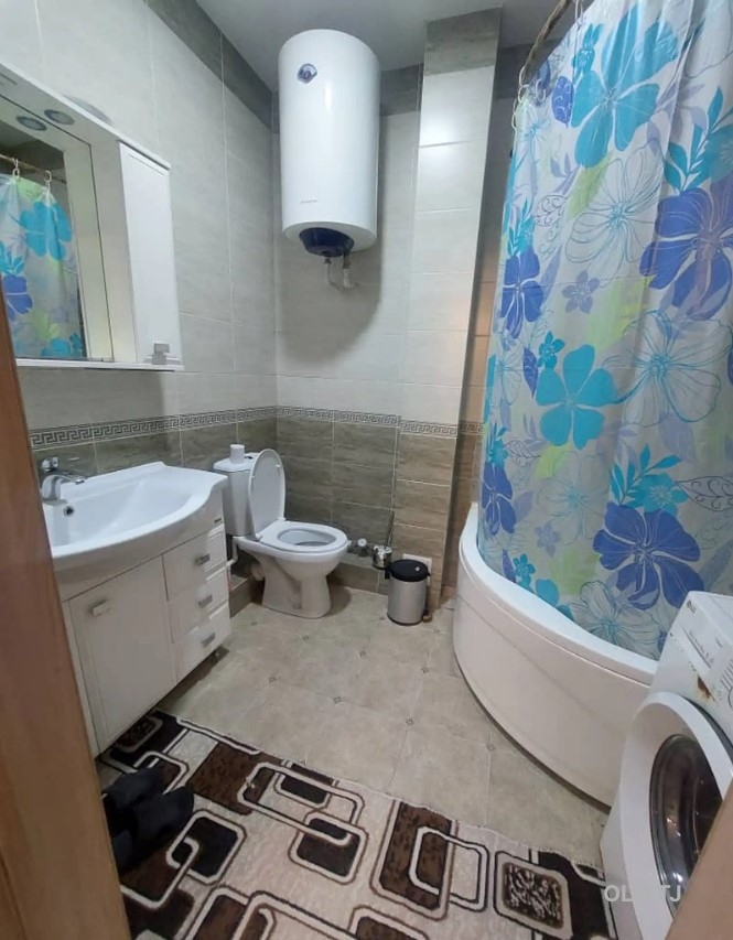 3 комнатная квартира, Цокольный этаж, 95 м²