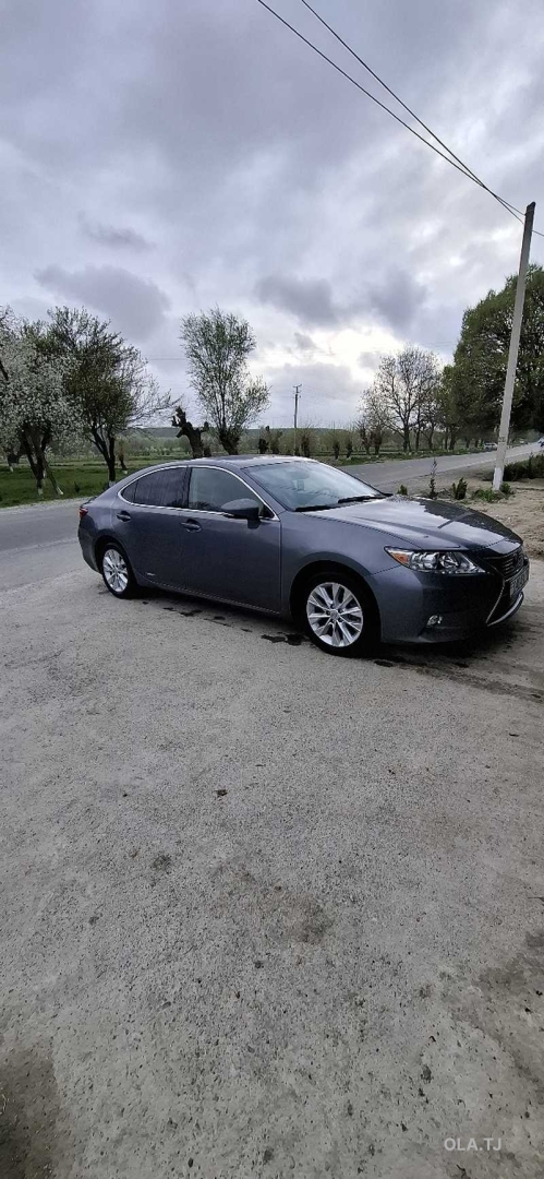Lexus ES,  2014