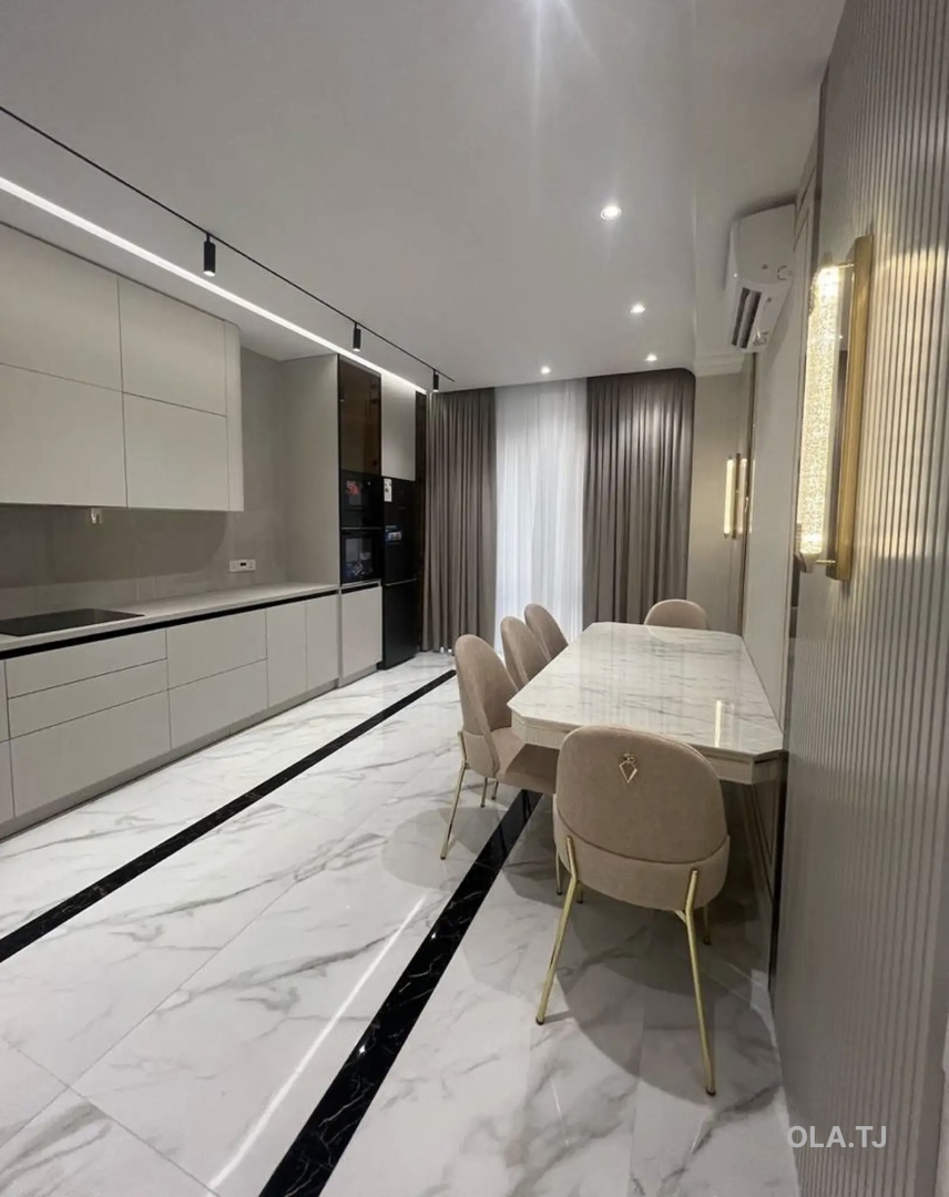 3 комнатная квартира, 4 этаж, 115 м²
