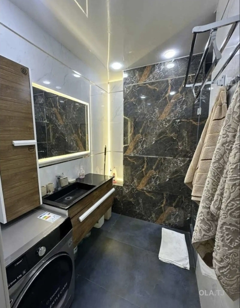 3 комнатная квартира, 11 этаж, 105 м²