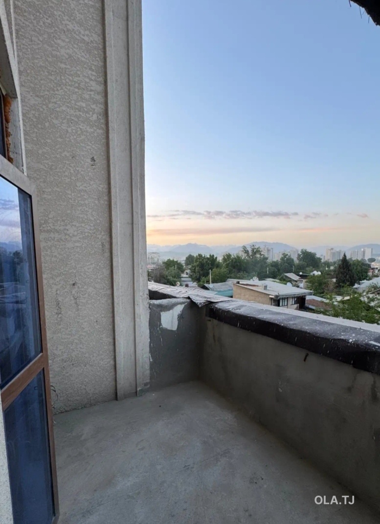 4 комнатная квартира, 3, 76 м²