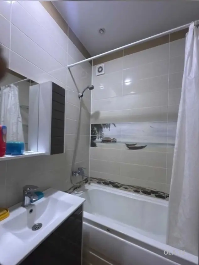 4 комнатная квартира, 2 этаж, 120 м²