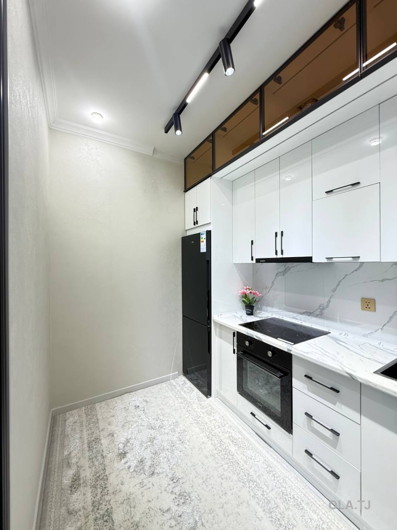 2 комнатная квартира, 13 этаж, 56 м²