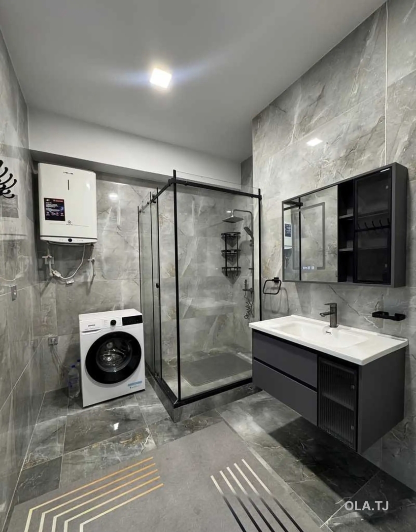3 комнатная квартира, 18 этаж, 93 м²